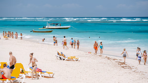 Arena Gorda Beach near Zoëtry Agua Punta Cana with expansive white sand and turquoise waters